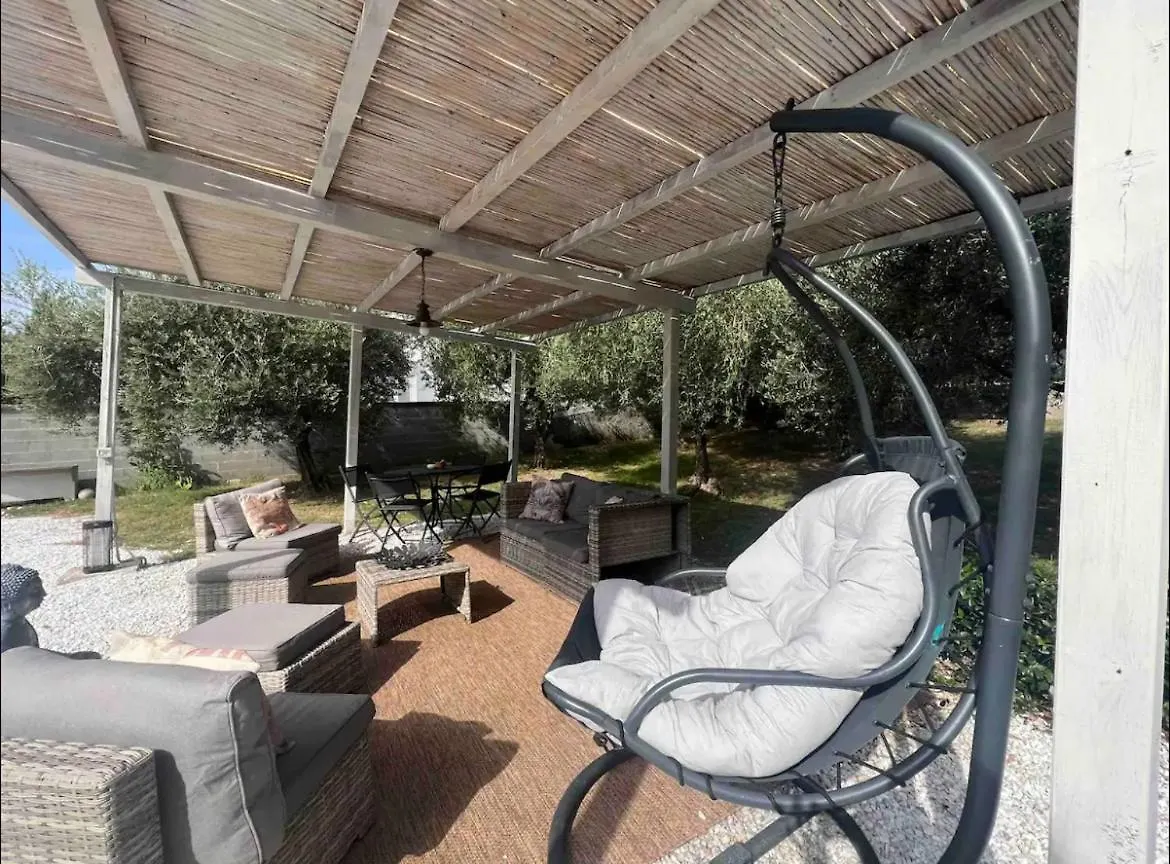 Villa Versilia-Mare E Monti Mommio 0*,  Italia